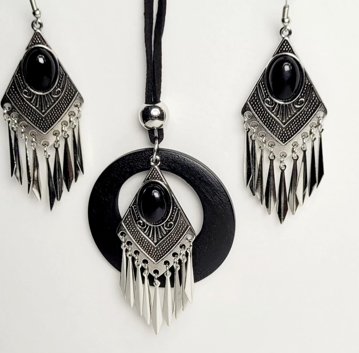 Vintage Royal Style Jewelry Set for Women,  3pcs Zinc Alloy with Faux Black Turquoise Inlay, - Image 1